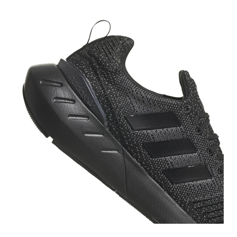 Adidas Herren Swift Run 22 Freizeitschuhe Schwarz privatesportshop