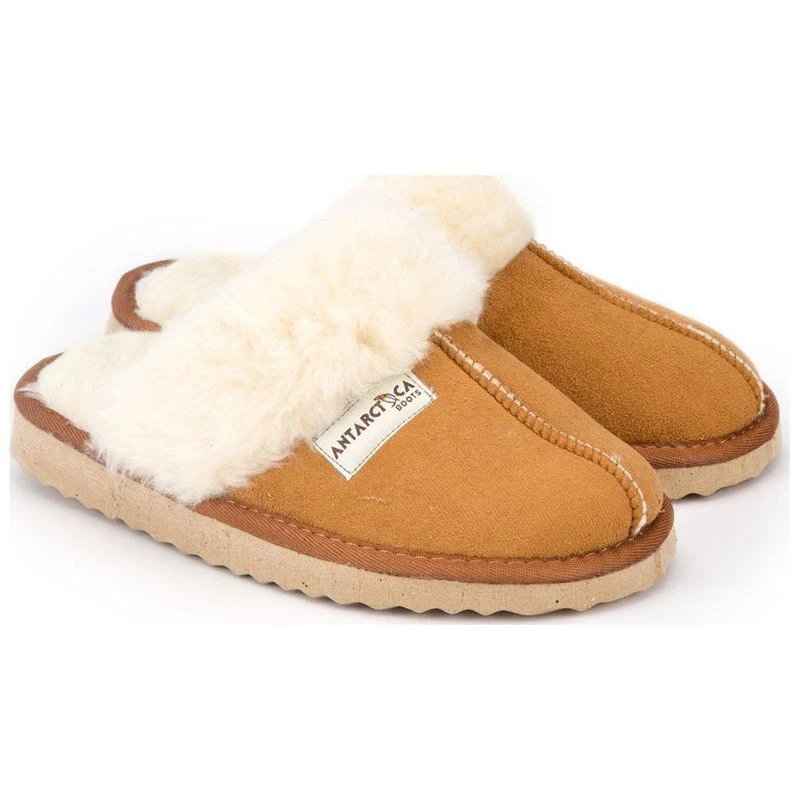 Canadian deals slipper company
