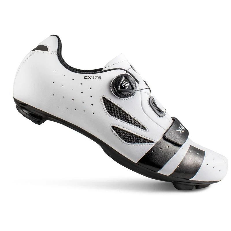 Lake Cycling - New team shoes! Mix of 332 mtb and road... | Facebook