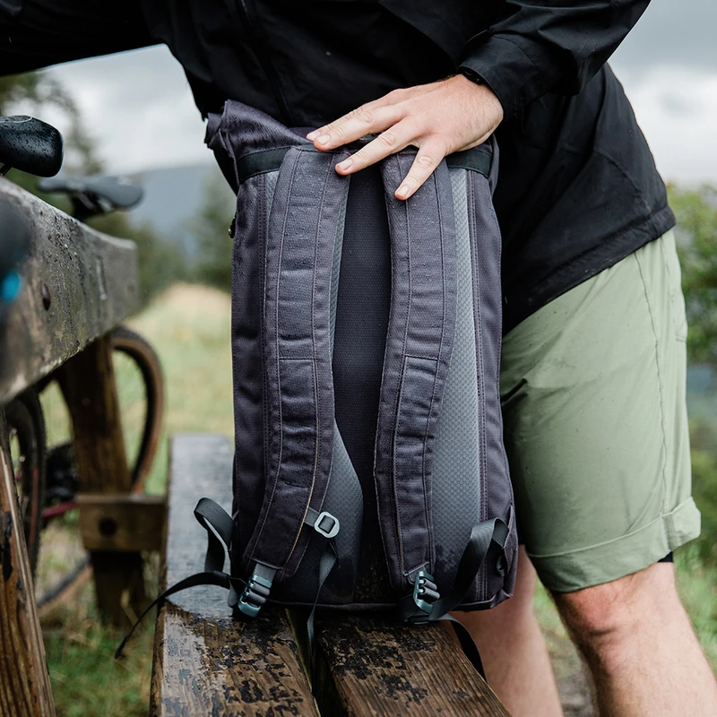 Millican Smith The Roll Pack 18L Daysack Graphite Grey Sportpursui