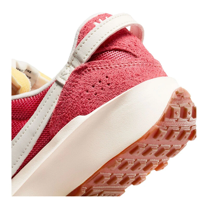 Red nike shoes women hot sale