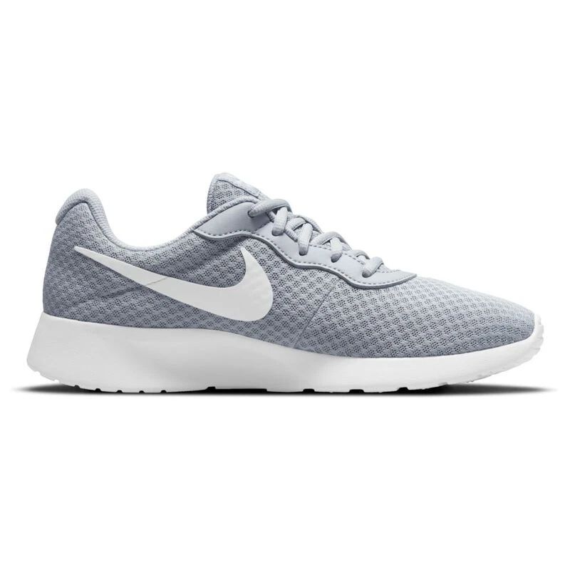 Nike best sale tanjun 24