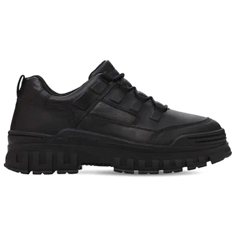 Cat footwear new arrivals rise