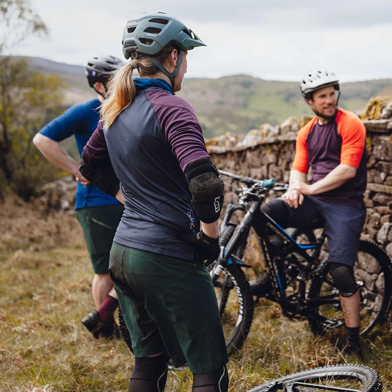 Rivelo Womens Munro MTB Jersey Slate Burgundy Sportpursuit