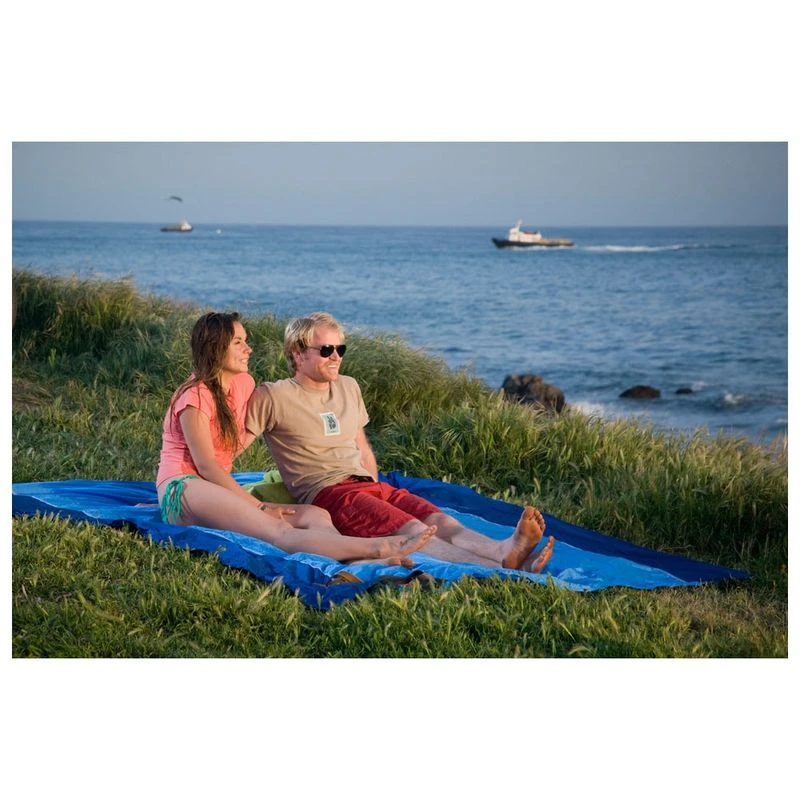 Grand Trunk Double Parasheet Beach Blanket (Blue/Light Blue) Sportpu