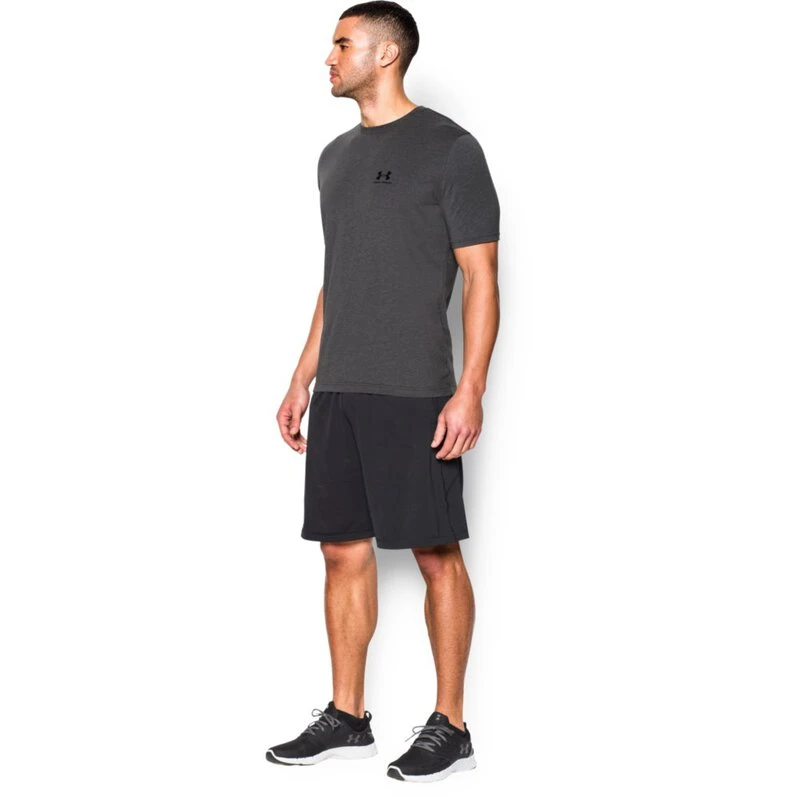 Under armour men's charged cotton left online chest lockup tee