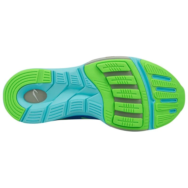 Newton gravity v top